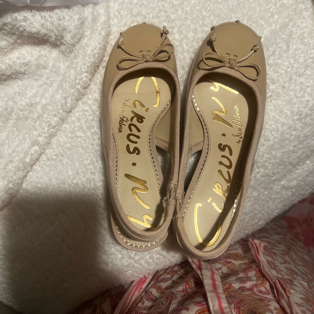 Circus by Sam Edelman Nude Patent Slingback Block Heels with Bow - Picture 5 of 5